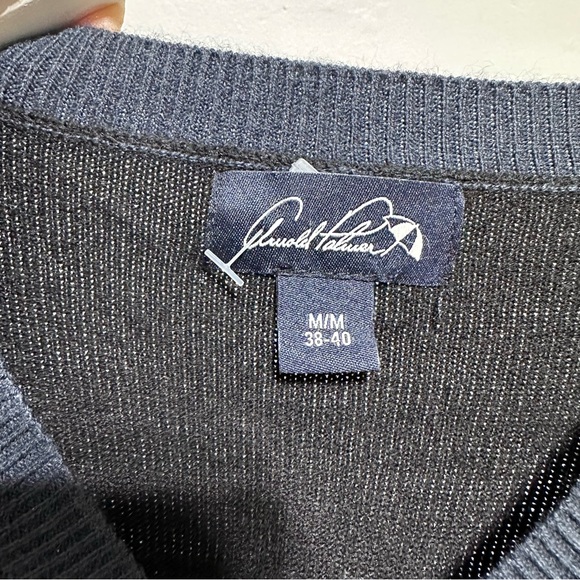 Arnold Palmer Ribbed Men’s V-Neck Sweater Size Medium 38-40 - Picture 8 of 10